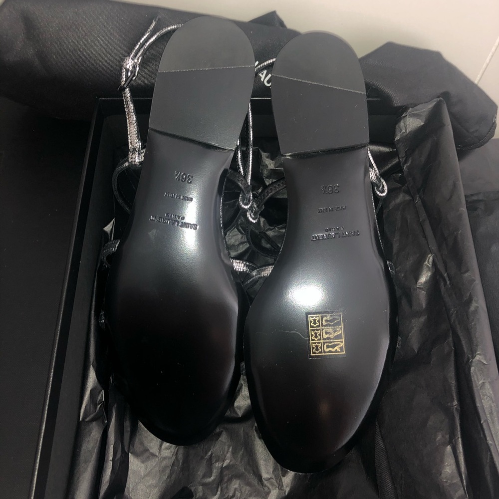 ❗️❗️❗️❗️ SOLD Saint Laurent Sandals - Picture 3 of 9